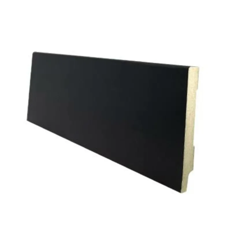 Hoekplint RAL9005 Voorgelakt 120x12mm - lengte 244cm Meest Verkocht