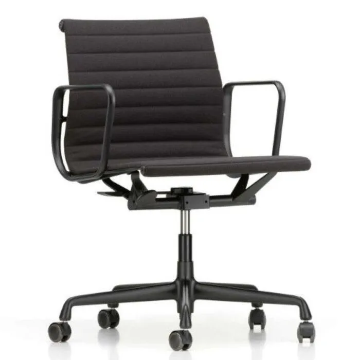 Laatste Versie Vitra Aluminium Chair EA 117 onderstel zwart aluminium