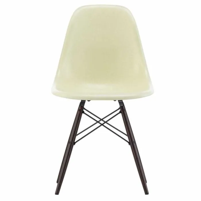 Seizoensaanbieding Vitra Eames DSW Fiberglass stoel onderstel donker esdoorn-Parchment
