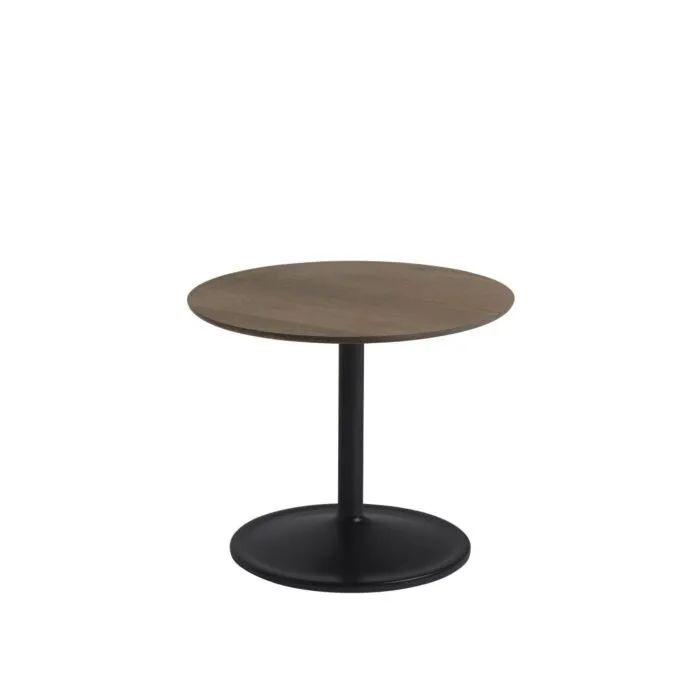muuto Soft bijzettafel-Solid Smoked Oak/Black-48x40 cm (Øxh) Uitverkoop