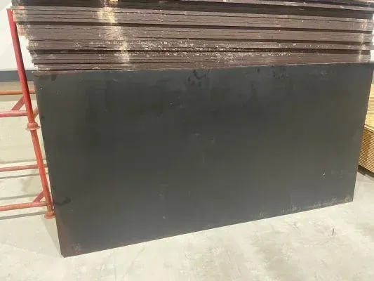 Outlet Chinees Populieren betonplex 2500x1250x18mm (=3,13 m²) Laatste Kans