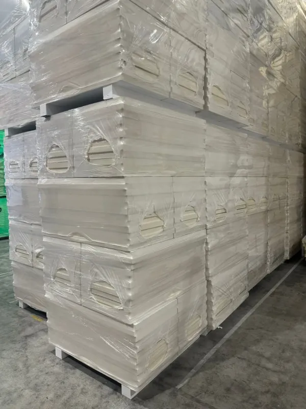 B-keus PIR 2-zijdig aluminium Tand & Groef 1200x600x140mm Rd 6.36 (=0,72 m²) Lage Kosten