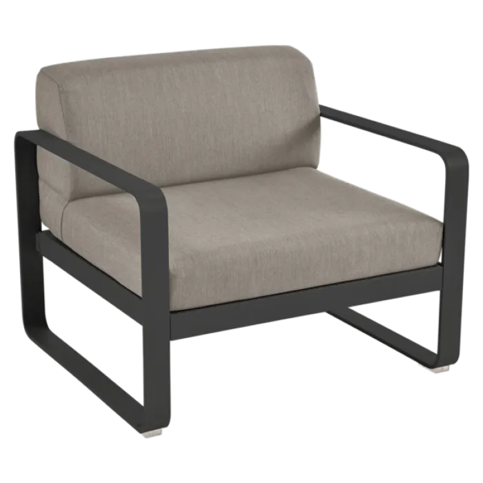 Fermob Bellevie fauteuil met grey taupe zitkussen-Liquorice Tijdelijk Beschikbaar