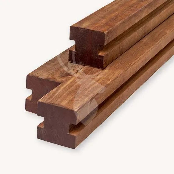 Betrouwbaar FSC 100% Hardhouten sleufpaal | 8,8x8,8x275 cm | hoekpaal