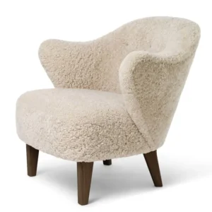 Audo Copenhagen Ingeborg loungestoel - sheepskin-Dark Stained Oak-Moonlight Dagaanbieding