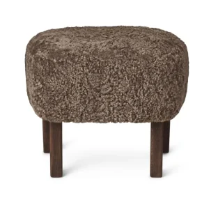 Audo Copenhagen Ingeborg Ottoman - Sheepskin-Dark Stained Oak-Sahara Nieuw