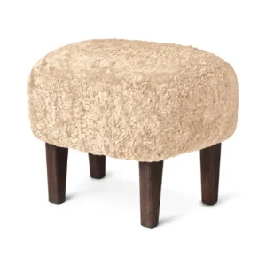 Audo Copenhagen Ingeborg Ottoman - Sheepskin-Dark Stained Oak-Honey Koopje