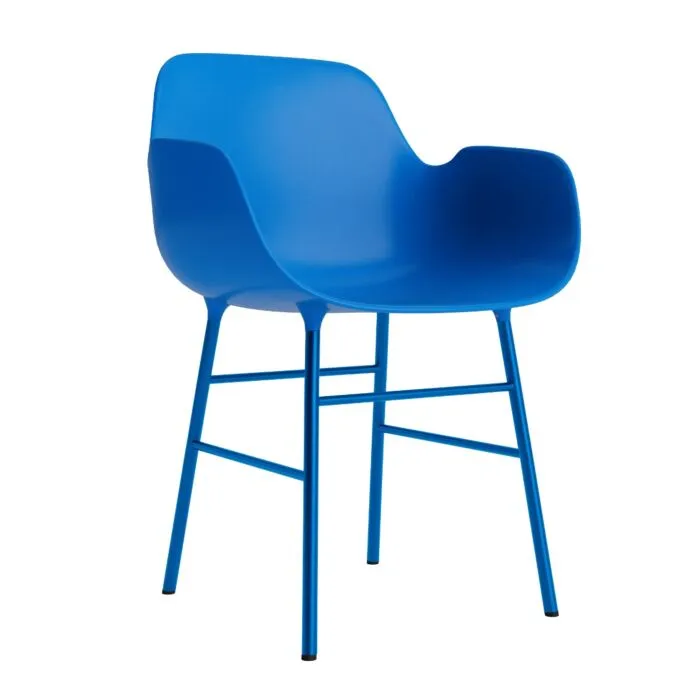 Laatste Versie Normann Copenhagen Form armchair met stalen onderstel-Fel Blauw