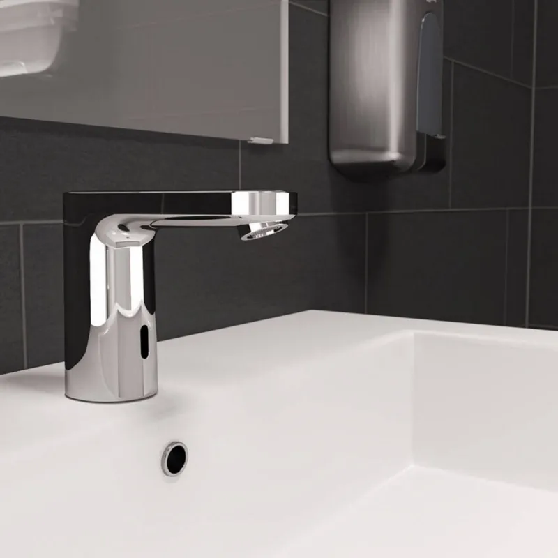 Finale Uitverkoop Elektronische Wastafelkraan HansGrohe Vernis Blend Koud Water en Netstroom Chroom