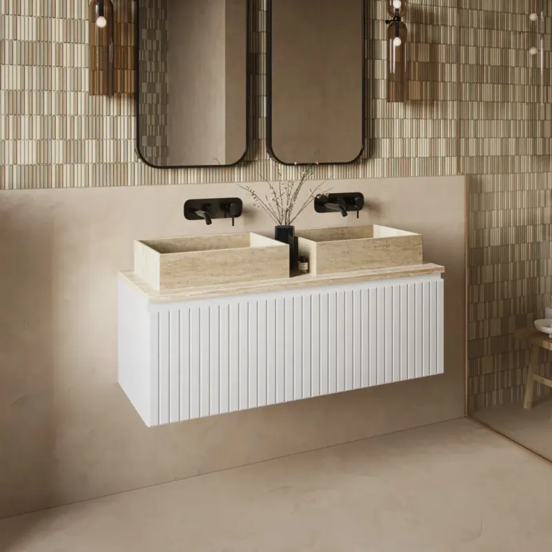 Populair Fontana White Travertin badmeubel 120cm mat wit met ribbelfront en toppaneel met rechthoekige waskommen