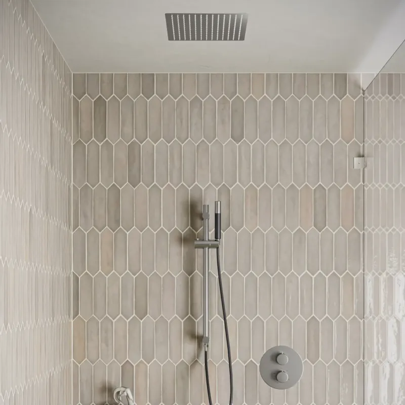 Uitverkoop Saniclear Cube Pro inbouw regendouche rond met inbouw douchekop 30x30cm, glijstang en staafhanddouche RVS